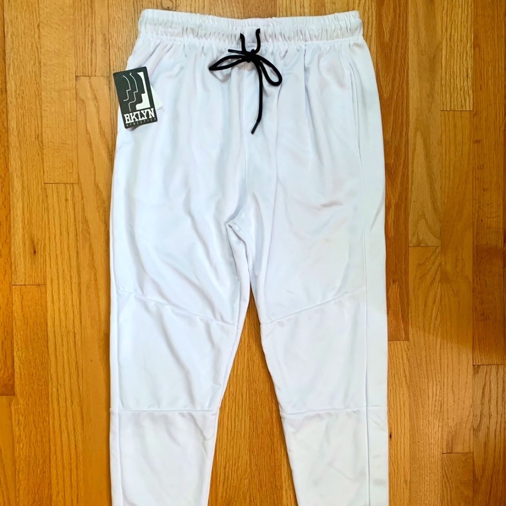 Jogger athletic pants - white